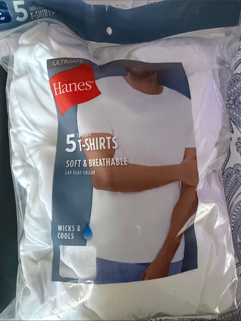 Hanes Undershirt Size Large open pack NEW 4 white shirts